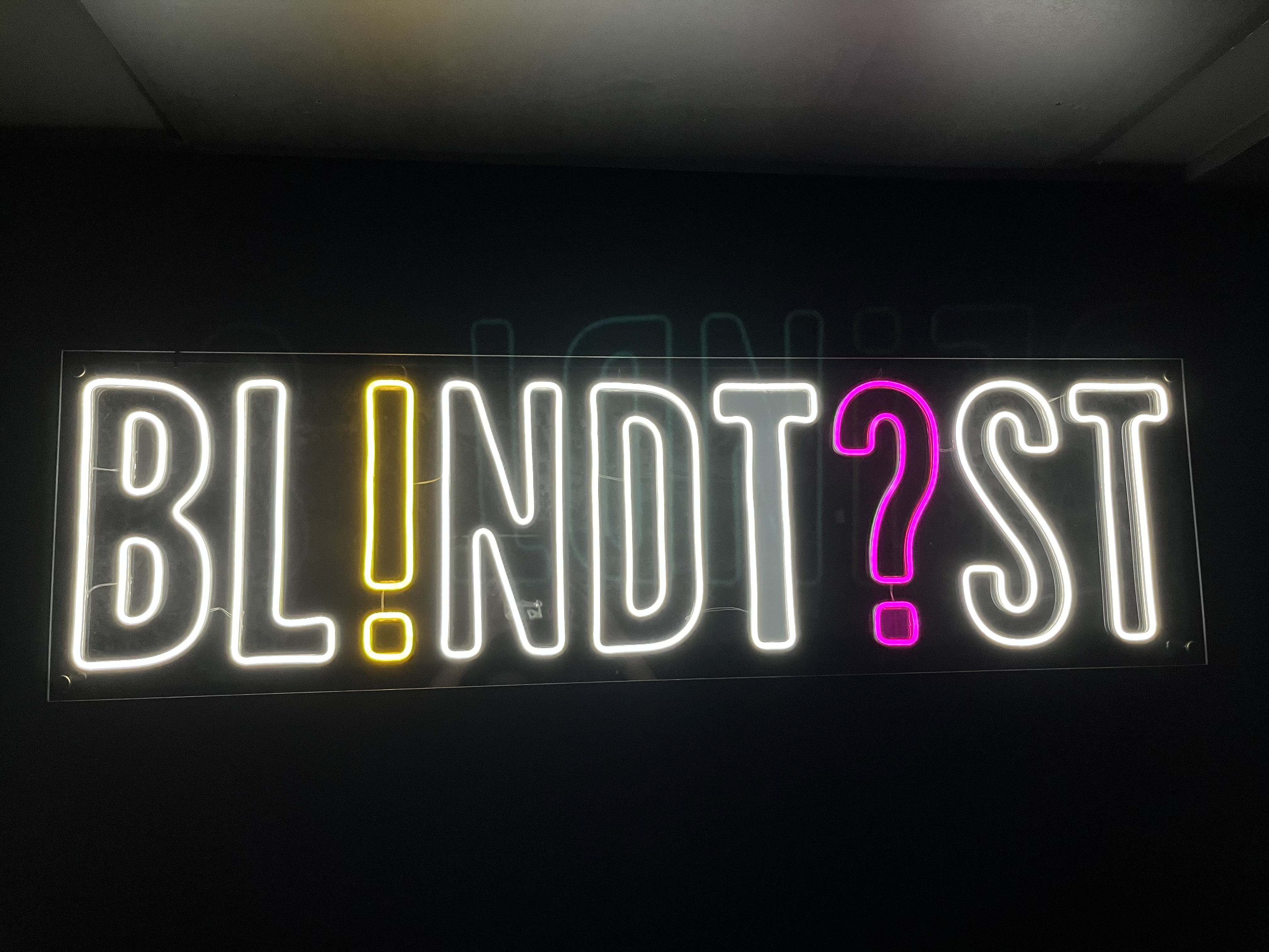 NEON BLINDTEST